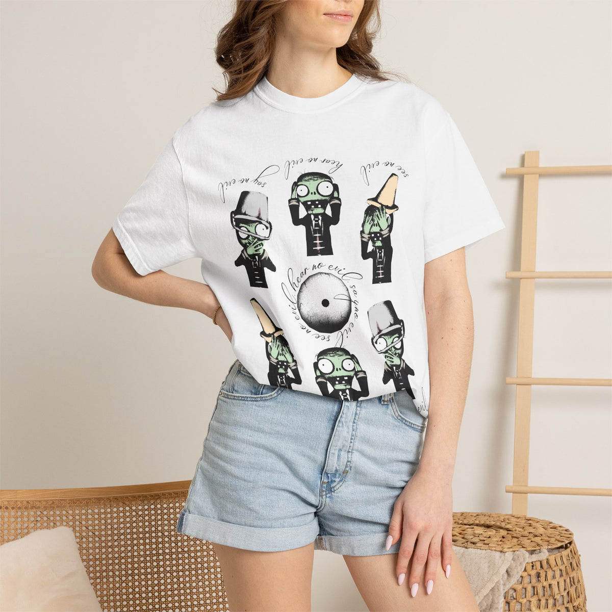 "3 wise Monkeys" T-shirt